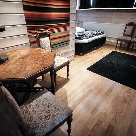 Paeaemaja Chalet 로바니에미
