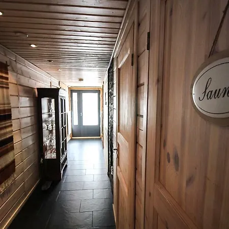 Paeaemaja Chalet * 로바니에미
