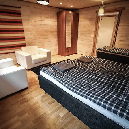 Paeaemaja Chalet *