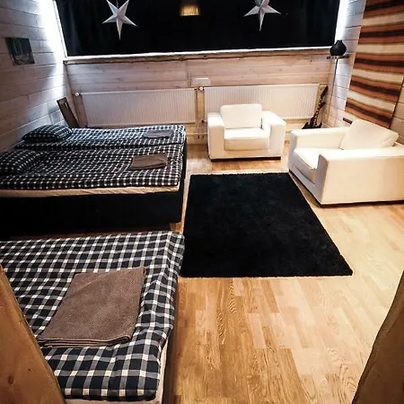 Paeaemaja Chalet 펜션 *
