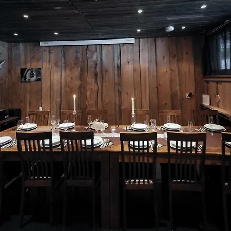 Paeaemaja Chalet * 로바니에미